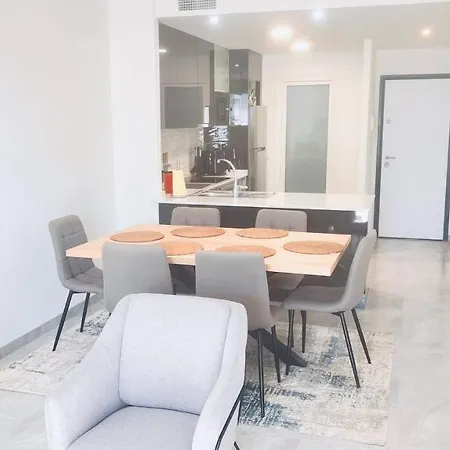 Aire Villamartin Apartment