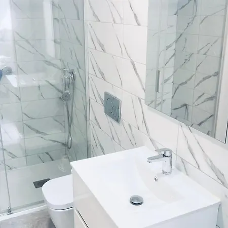 Aire Villamartin Apartment *